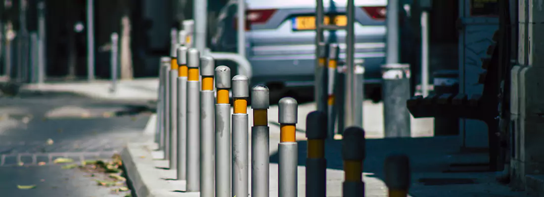 Safe and Convenient Retractable Barrier Column Systems for Properties in Casselberry, FL